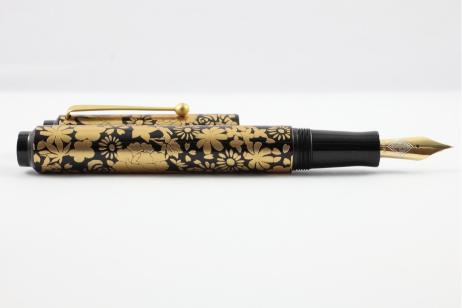LIMITED EDITION MAKI-E