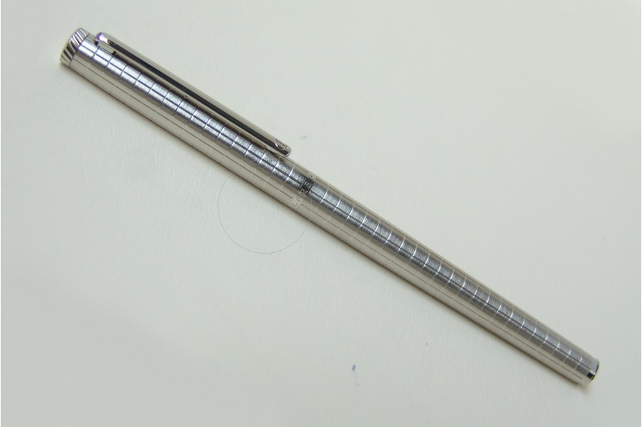 Alfred Dunhill Gemline Platinum Plated Square Pattern Fountain Pen