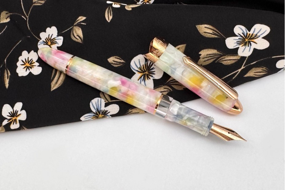 Nahvalur Horizon Pride 2026 Fountain Pen