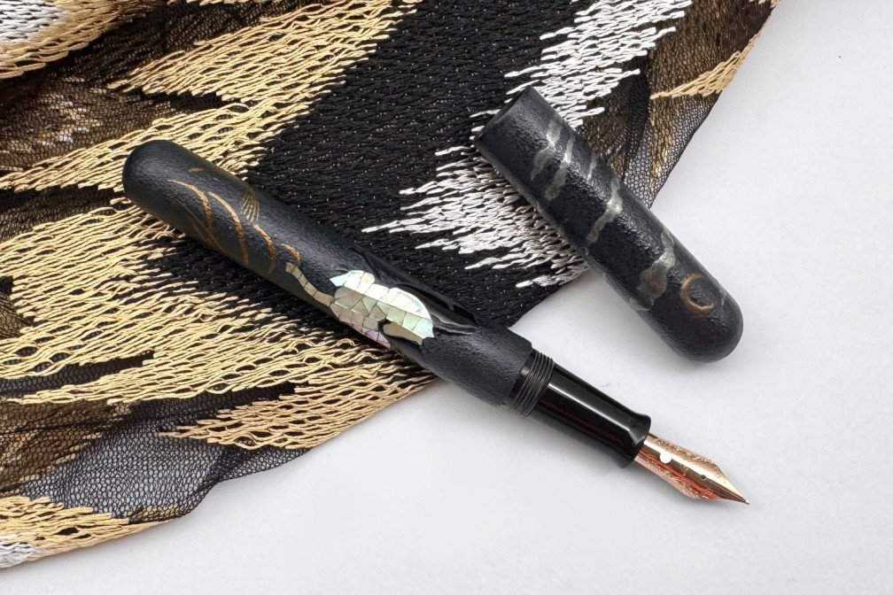 IKKAKU by Nahvalur Year of the Horse Fountain Pen