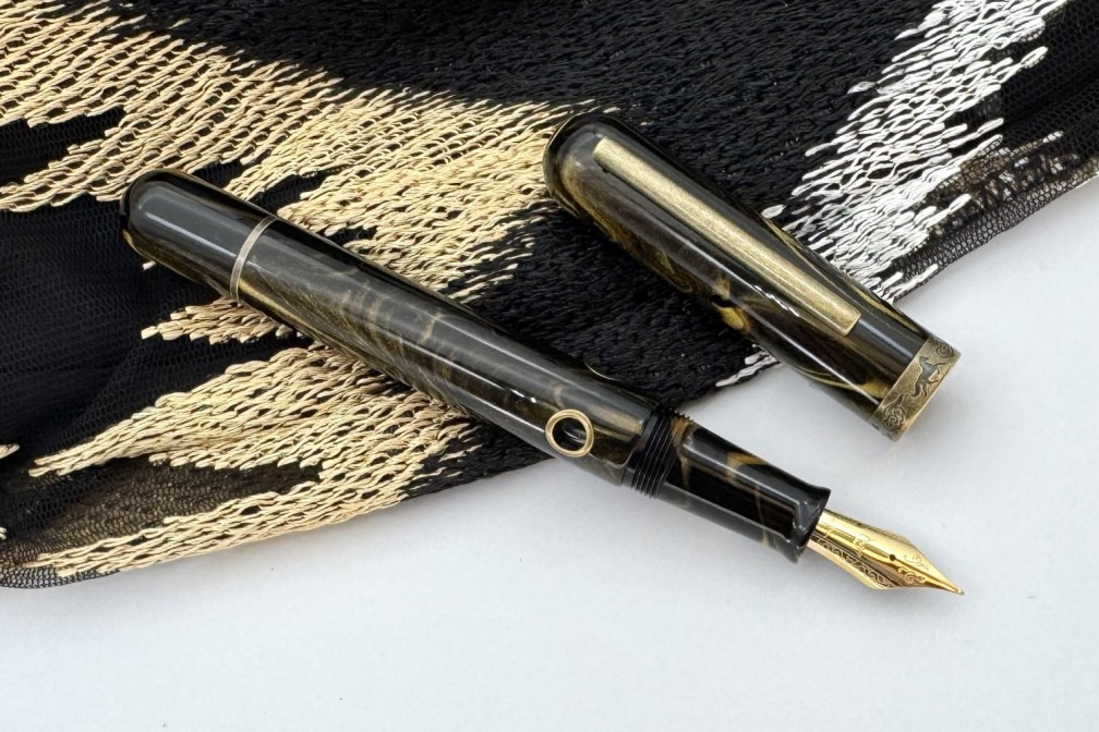 Nahvalur Limited Edition Nautilus Pen Of The Year Zodiac Horse 2026 Fountain Pen