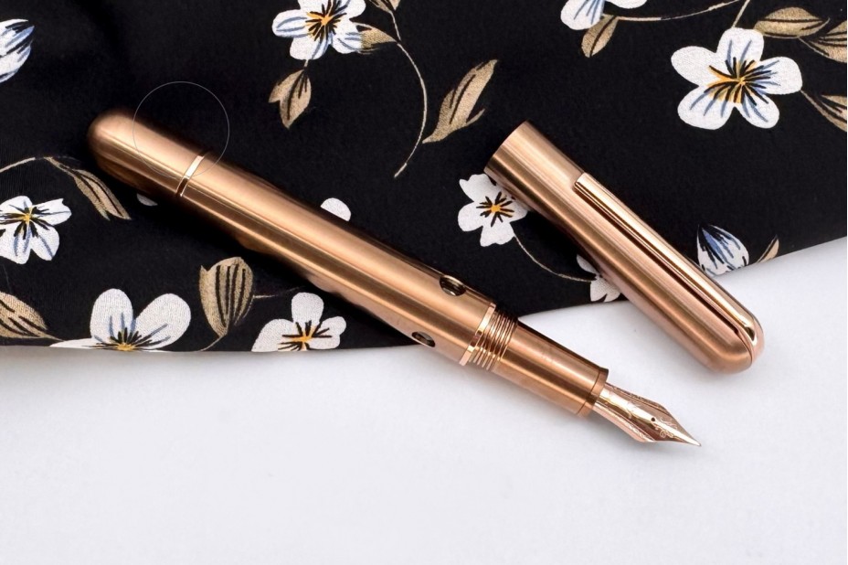 Nahvalur Nautilus Ti Toffee Titanium Fountain Pen