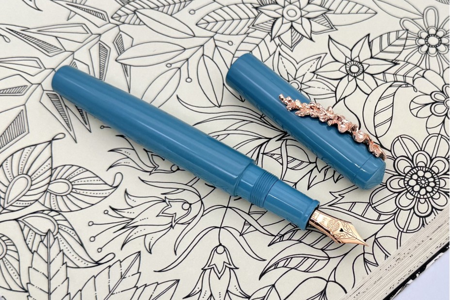 Nakaya Piccolo Long Writer Ama-iro Fountain Pen with Pinkgold Wisteria Stopper