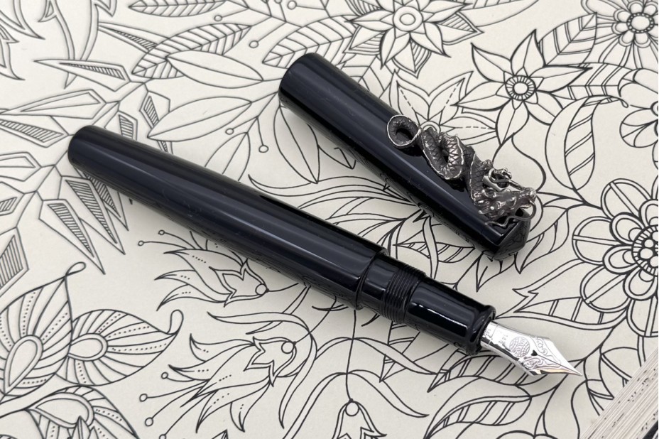 Nakaya Piccolo Long Writer Kuro-Roiro Fountain Pen with Ascending Dragon Stopper