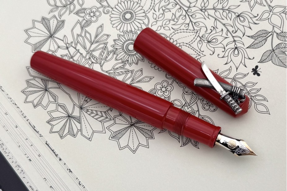 Nakaya Piccolo Long Writer Shu Fountain Pen with Fumigated Small Sword Stopper