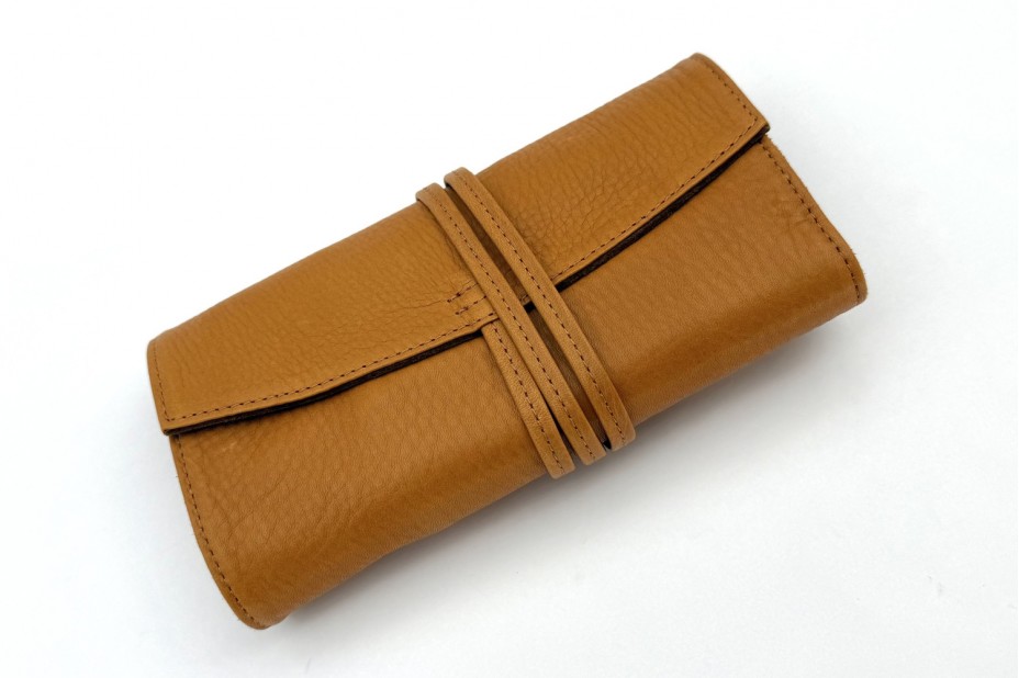 Pilot Pensemble 5 Pen Roll with Zip - Brown