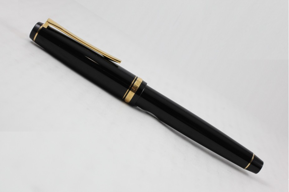Pilot Falcon Resin Gold Trim Black Fountain Pen