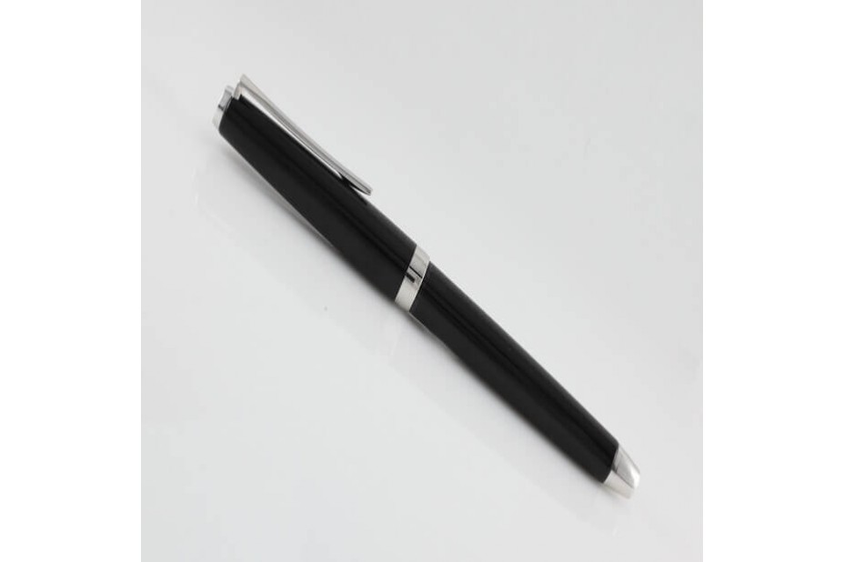 Pilot Falcon Black Metal Fountain Pen