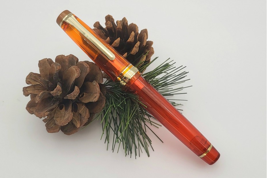 Sailor Limited Edition Pro Gear Christmas Spice Tea Fountain Pen