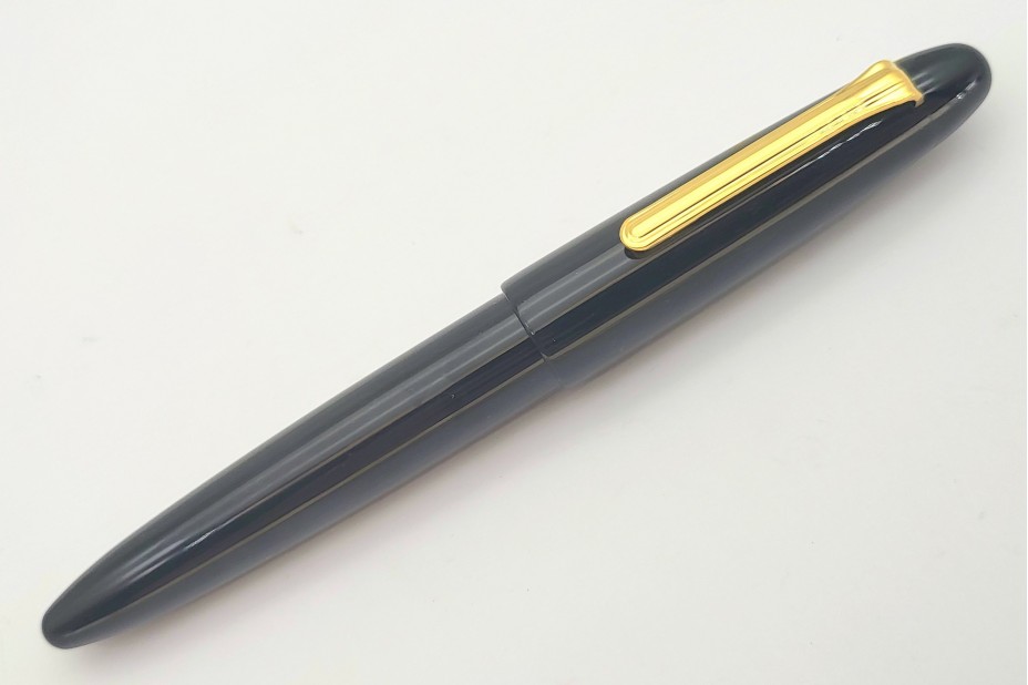Sailor Special Edition King of Pens (KOP) Kaga Urushi Black Gold Trim Fountain Pen