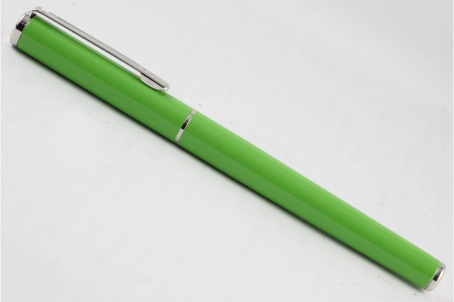Sheaffer Agio 9081 Green CT Fountain Pen