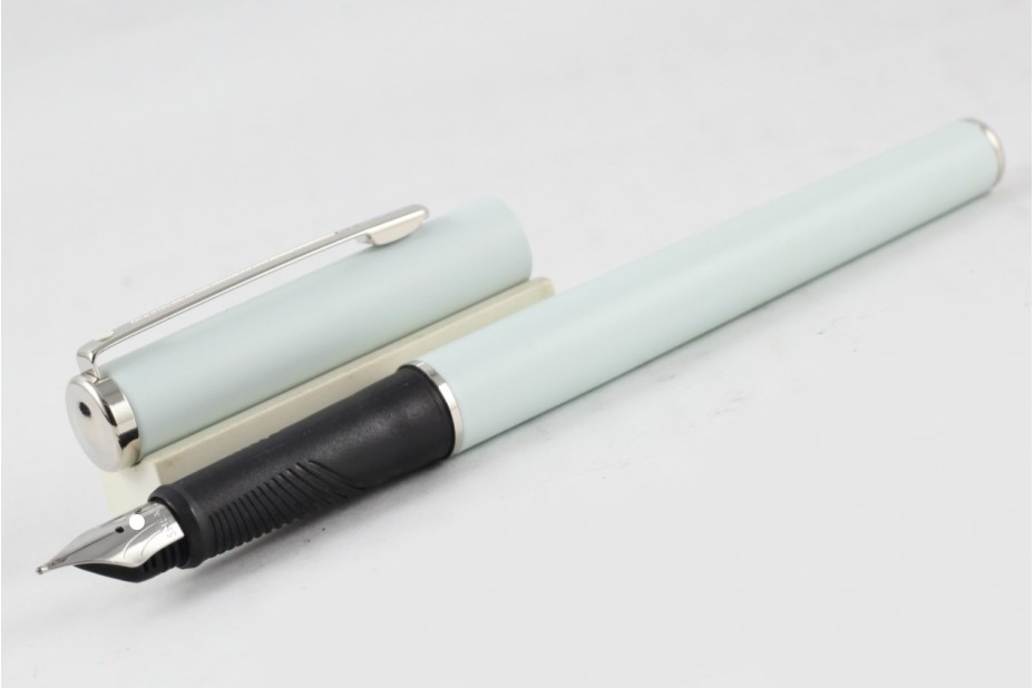 SHEAFFER